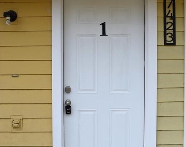 7423 Sw 42nd Place - Photo Thumbnail 1