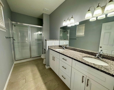 930 Lakefront Village Drive - Photo Thumbnail 11