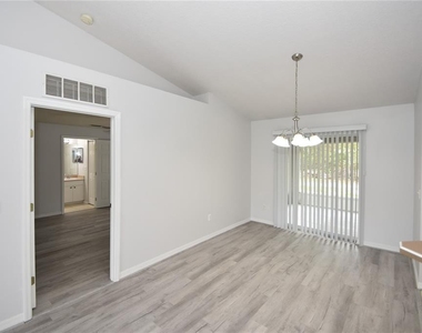 6 Rosedale Place - Photo Thumbnail 10