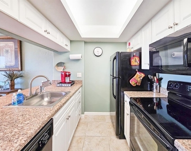 3600 S Ocean Shore Boulevard - Photo Thumbnail 7