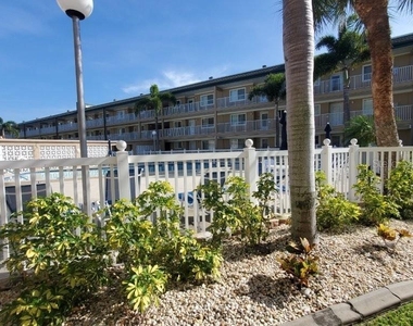 150 Harborside Ave - Photo Thumbnail 2