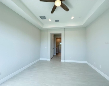10716 Klee Avenue - Photo Thumbnail 13
