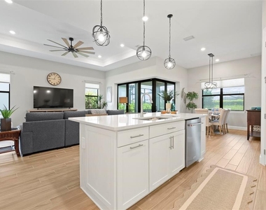 6205 Grande Talon Lane - Photo Thumbnail 13