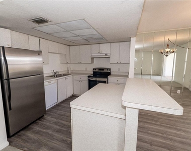 2433 Twin Drive - Photo Thumbnail 8