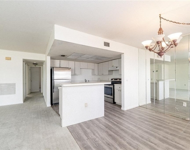 2433 Twin Drive - Photo Thumbnail 7