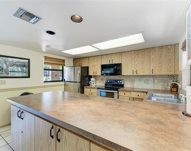 515 30th Avenue W - Photo Thumbnail 52