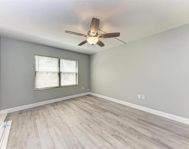 515 30th Avenue W - Photo Thumbnail 21