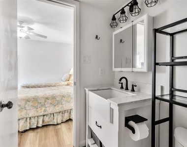 5224 Lake Village Drive - Photo Thumbnail 30