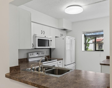 5735 Gardens Drive - Photo Thumbnail 20