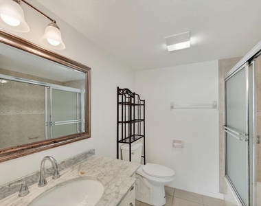 5735 Gardens Drive - Photo Thumbnail 27