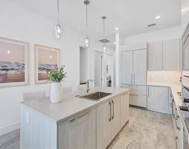33 S Palm Avenue - Photo Thumbnail 10