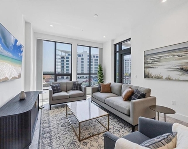 33 S Palm Avenue - Photo Thumbnail 5