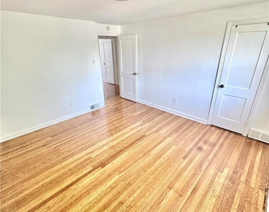 749 Benton Street - Photo Thumbnail 14