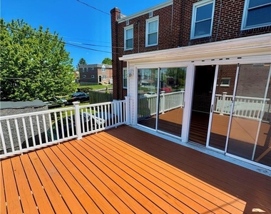 749 Benton Street - Photo Thumbnail 10