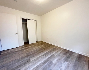 663 Newhall Street - Photo Thumbnail 7