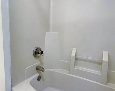 663 Newhall Street - Photo Thumbnail 5