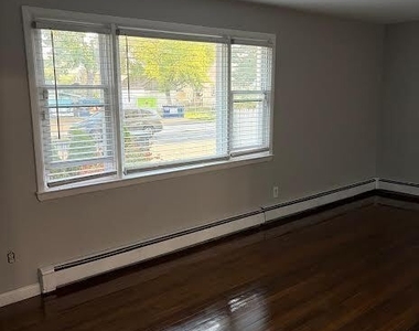 50 Trumbull Avenue - Photo Thumbnail 4