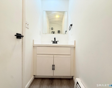 383 Lombard Street - Photo Thumbnail 5