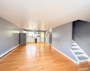 383 Lombard Street - Photo Thumbnail 1