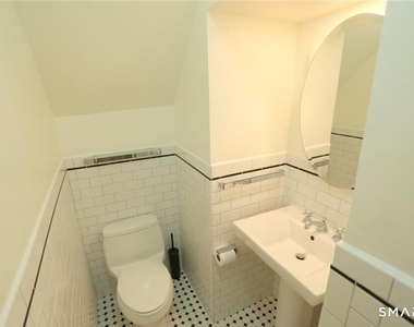 392 Orange Street - Photo Thumbnail 9