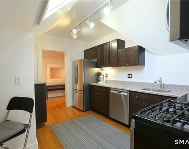 392 Orange Street - Photo Thumbnail 6