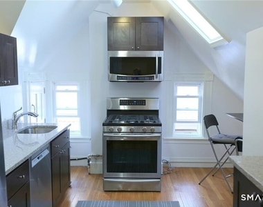 392 Orange Street - Photo Thumbnail 8