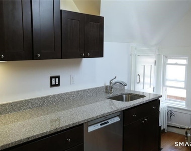 392 Orange Street - Photo Thumbnail 7