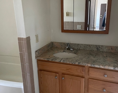872 State Street - Photo Thumbnail 3