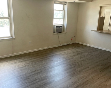 872 State Street - Photo Thumbnail 2