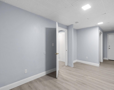 61 Revere Street - Photo Thumbnail 6