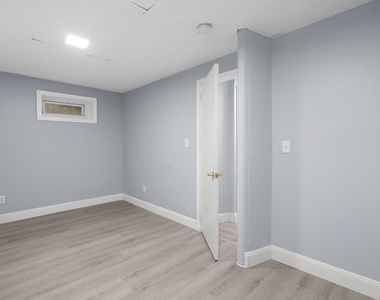 61 Revere Street - Photo Thumbnail 9
