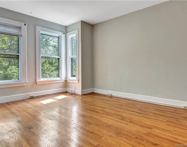 28 Edwards Street - Photo Thumbnail 6