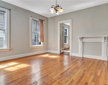 28 Edwards Street - Photo Thumbnail 11