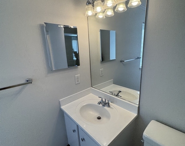 97 Richards Avenue - Photo Thumbnail 8