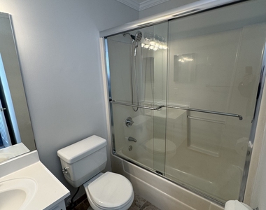 97 Richards Avenue - Photo Thumbnail 9