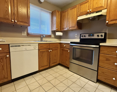 410 Emmett Street - Photo Thumbnail 2