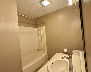 410 Emmett Street - Photo Thumbnail 8