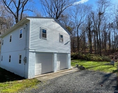 86 Pocahontas Road - Photo Thumbnail 18