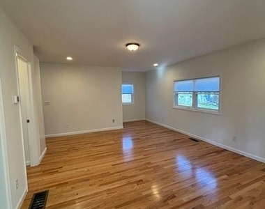 86 Pocahontas Road - Photo Thumbnail 2
