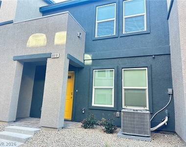 9918 Saffron Hills Street - Photo Thumbnail 2