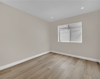 7156 Enterprise Drive - Photo Thumbnail 16