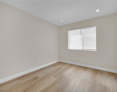 7156 Enterprise Drive - Photo Thumbnail 20