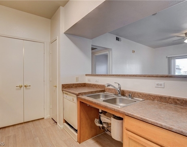 45 Maleena Mesa Street - Photo Thumbnail 14