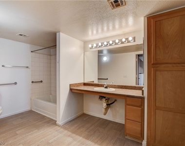 45 Maleena Mesa Street - Photo Thumbnail 25