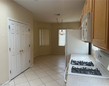 3034 Canal Walk Road - Photo Thumbnail 23