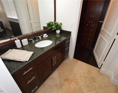 260 E Flamingo Road - Photo Thumbnail 9