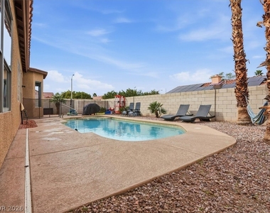 1562 Harwood Avenue - Photo Thumbnail 31
