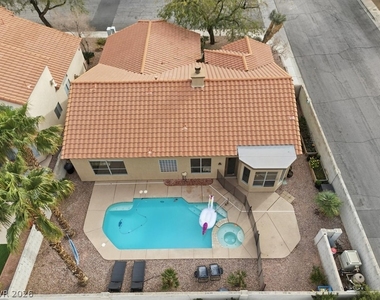 1562 Harwood Avenue - Photo Thumbnail 44