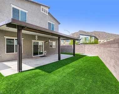 10790 Wild Parsley Avenue - Photo Thumbnail 40