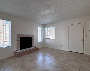2686 Aarondavid Drive - Photo Thumbnail 2